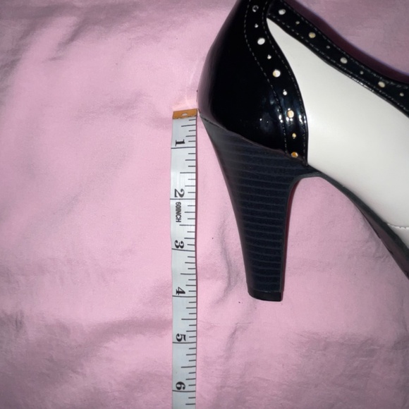 SOLD - Picture 4 of 5